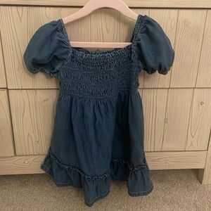 Baby GAP Jean dress size 3T, great condition.